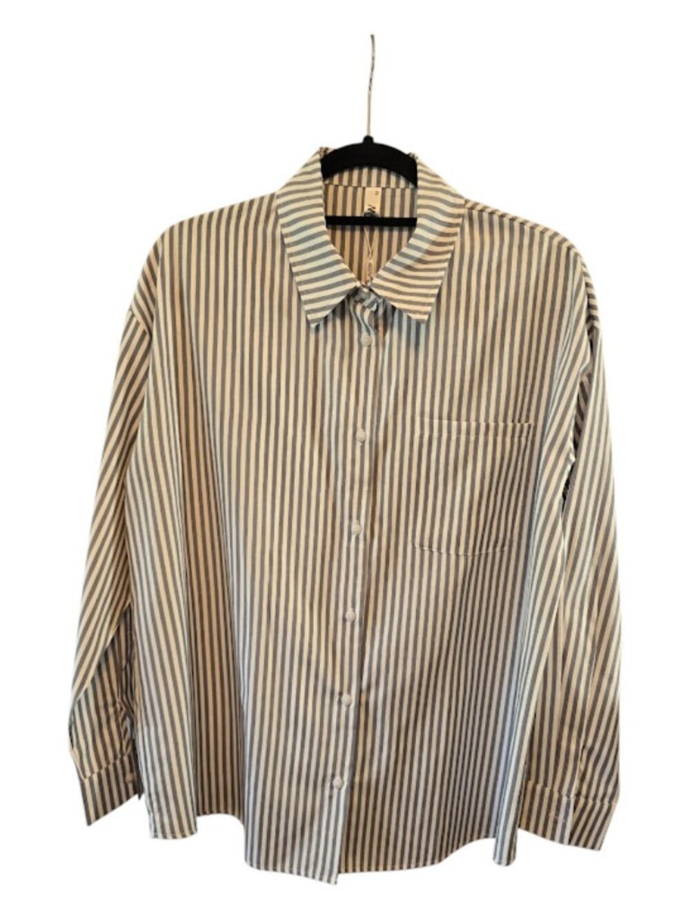 COTTON OVERSIZED BOYFRIEND BUTTON UP SHIRT STRIPED GRAY WHITE SIZE MEDIUM NWT